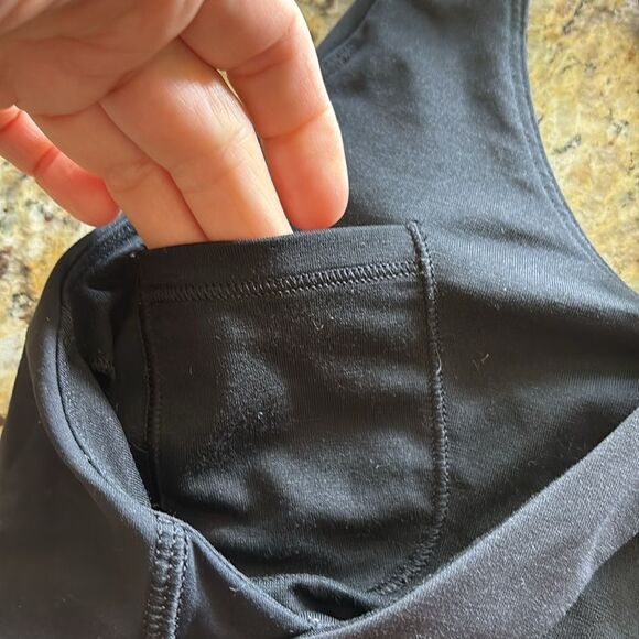 Lululemon‎ Run: Black Fast Track Tank Pizzaz size 4 - Picture 9 of 10